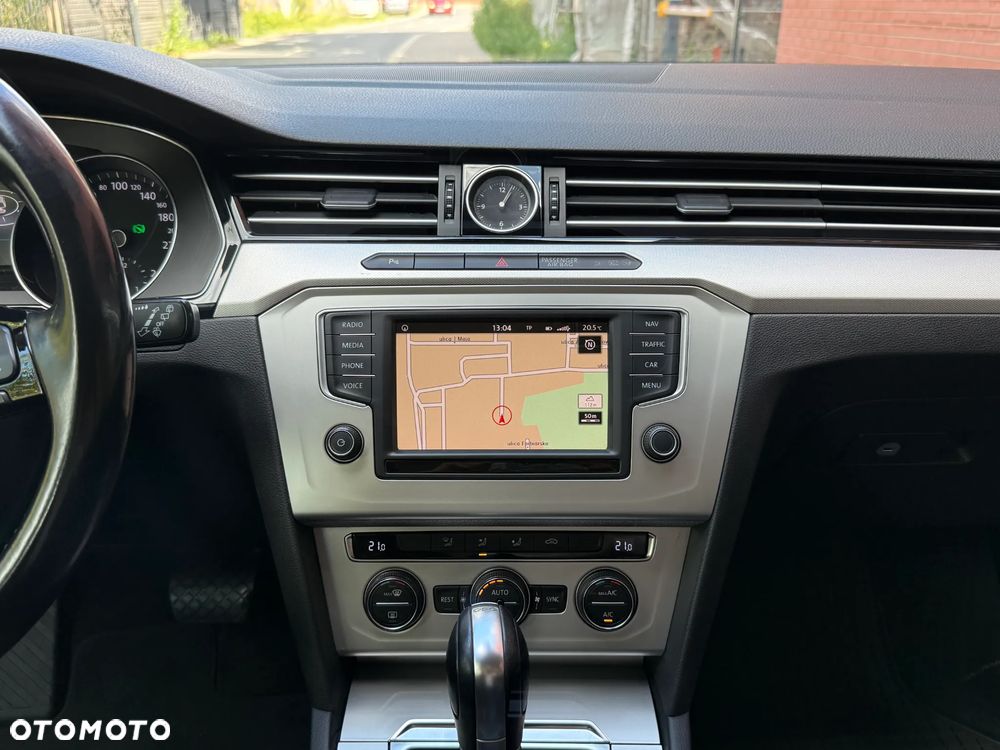 Volkswagen Passat 1.8 TSI BMT Comfortline DSG - 20