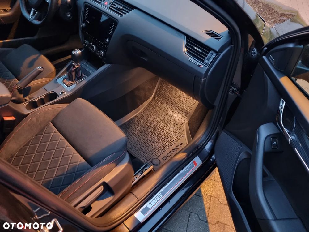 Skoda Octavia 2.0 TSI DSG RS 230 - 10