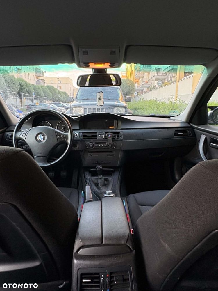 BMW Seria 3 - 16