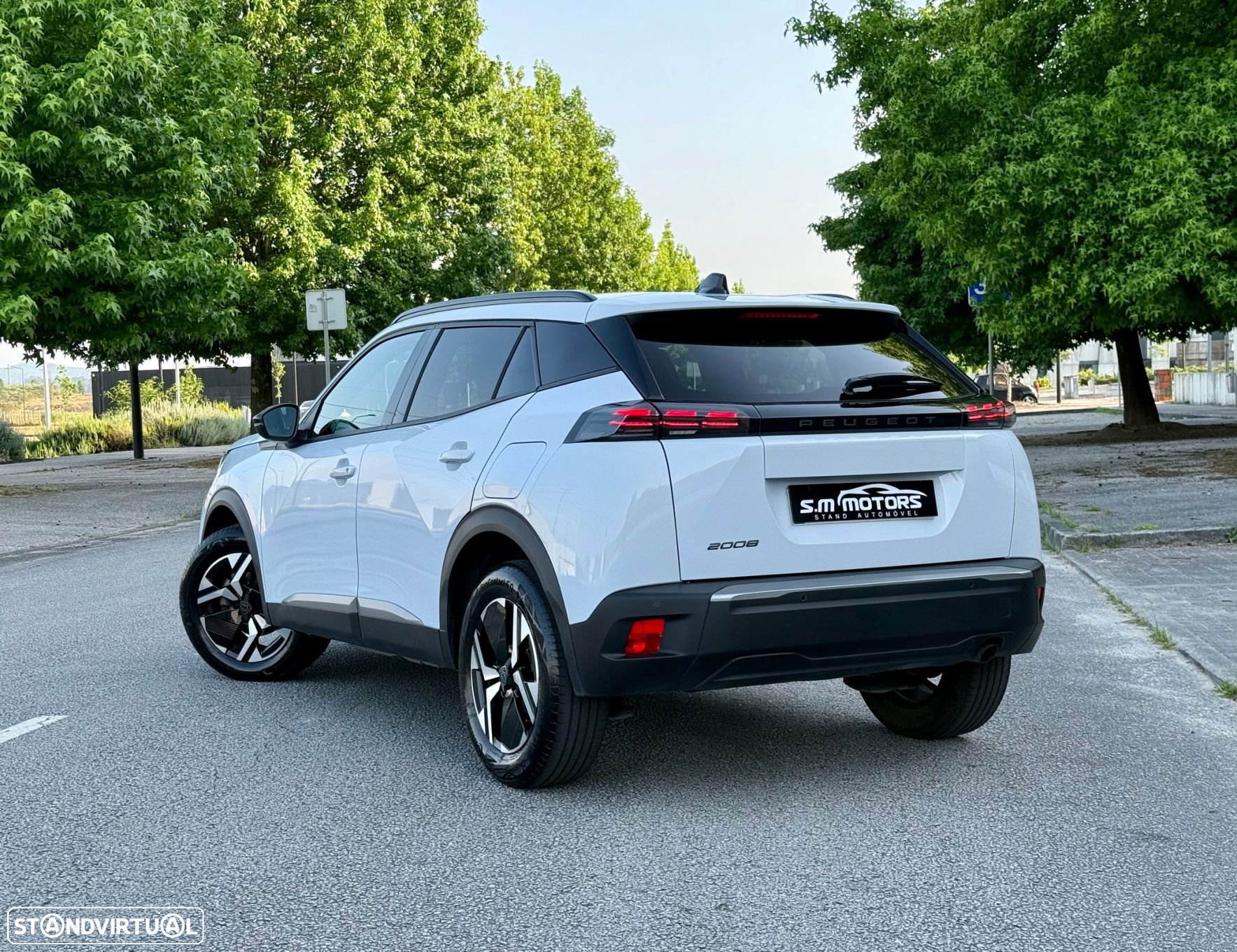 Peugeot 2008 1.2 PureTech Allure - 2