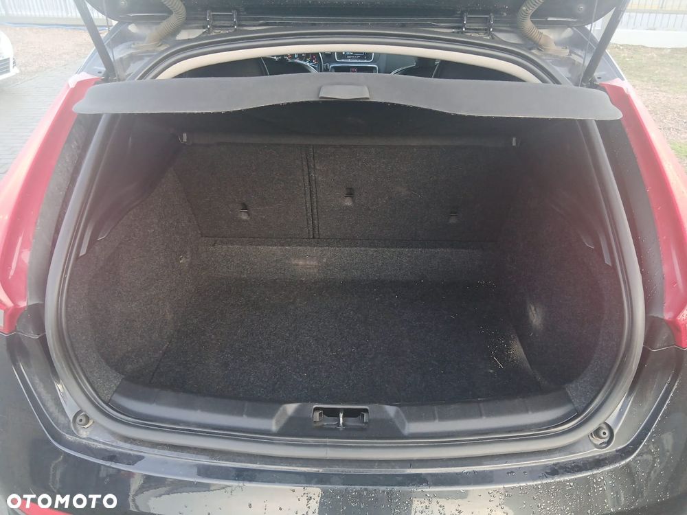 Volvo V40 D2 Geartronic Inscription - 15