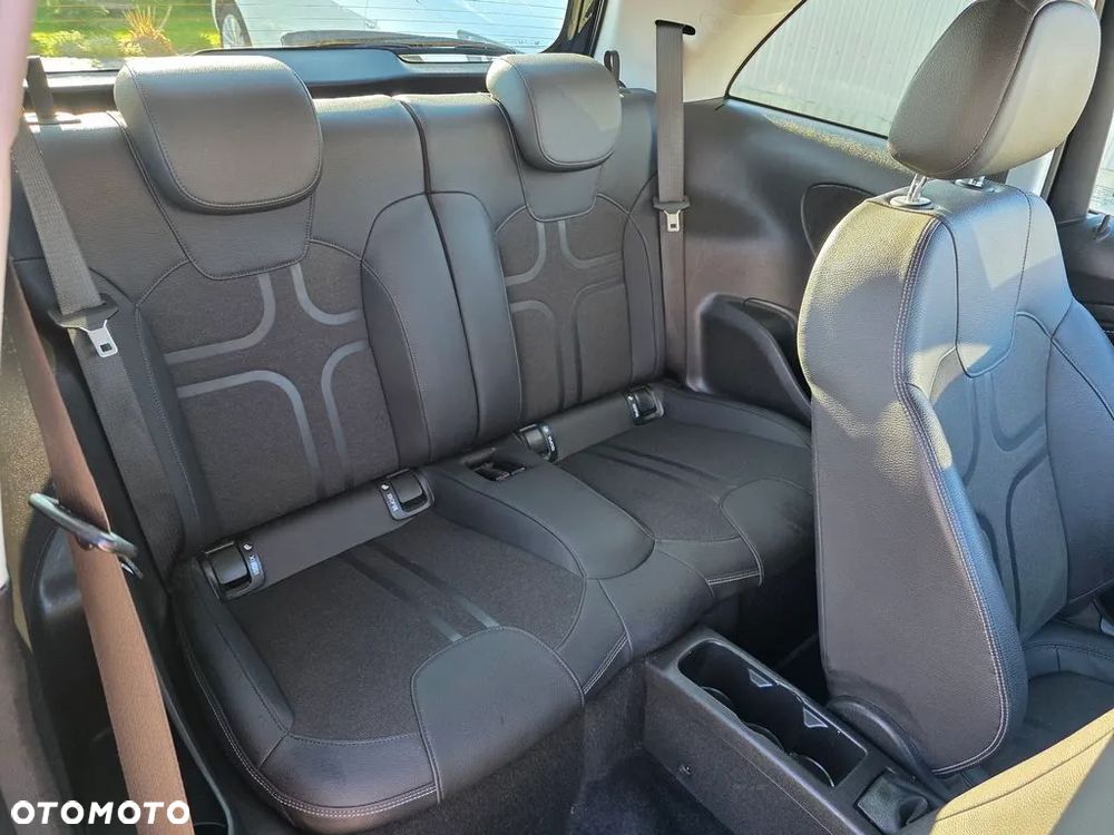 Opel Adam 1.4 Glam - 22