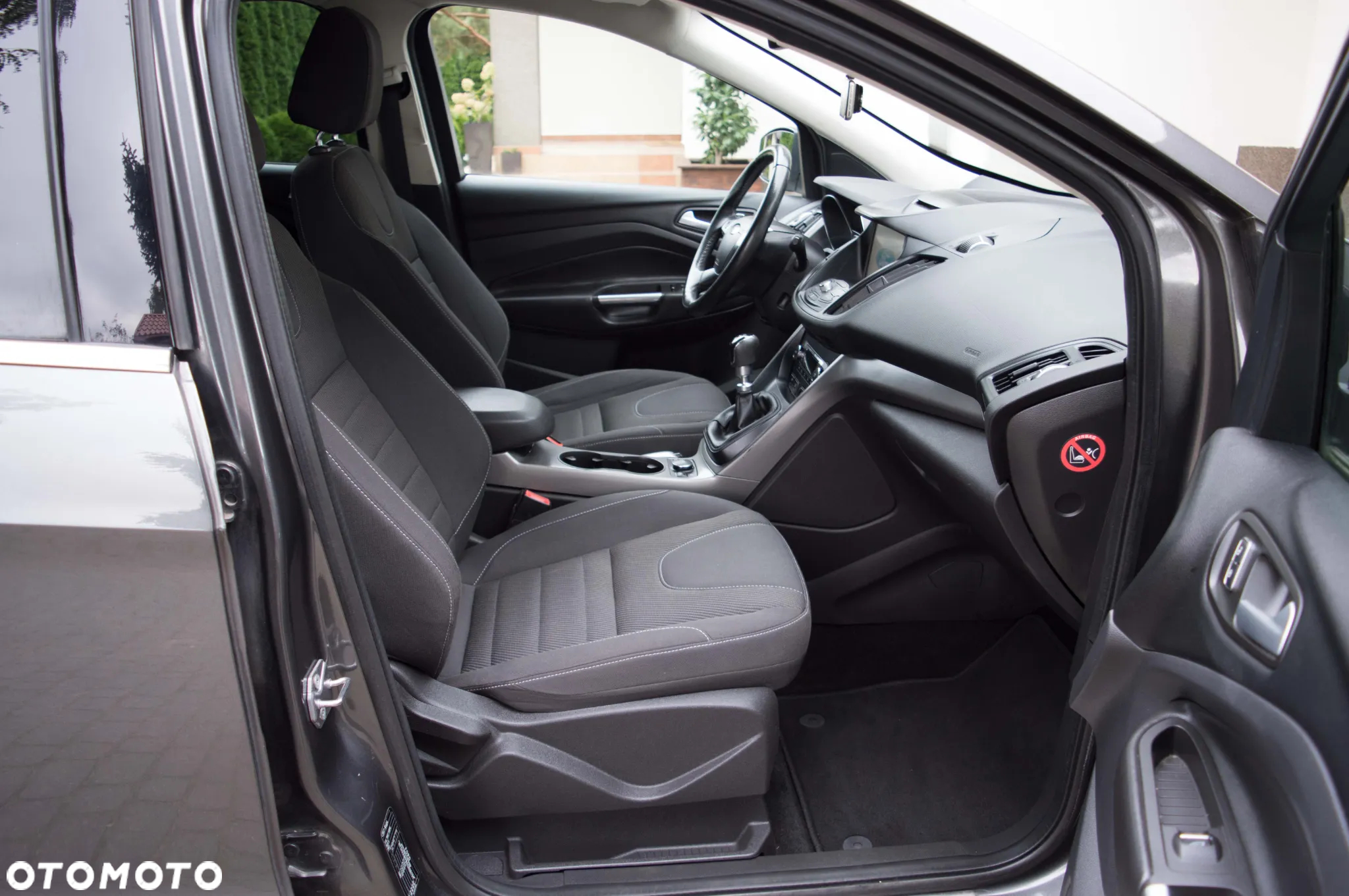 Ford Kuga 2.0 TDCi 4x2 Titanium - 28
