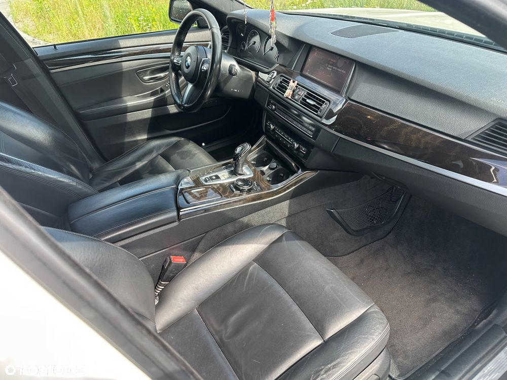 BMW Seria 5 535i - 8