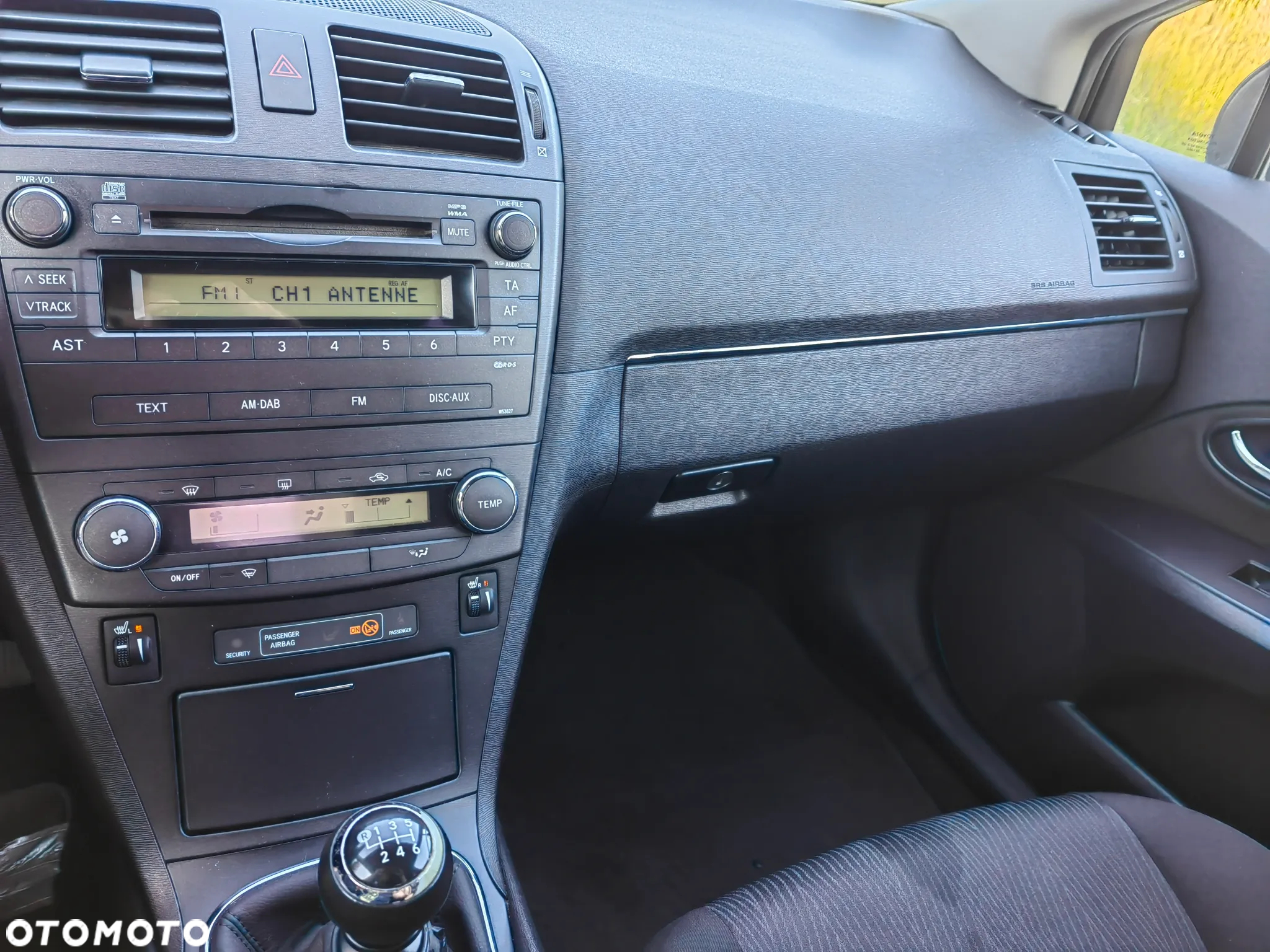 Toyota Avensis - 11