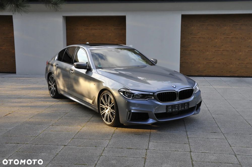 BMW Seria 5 M550i xDrive sport - 7