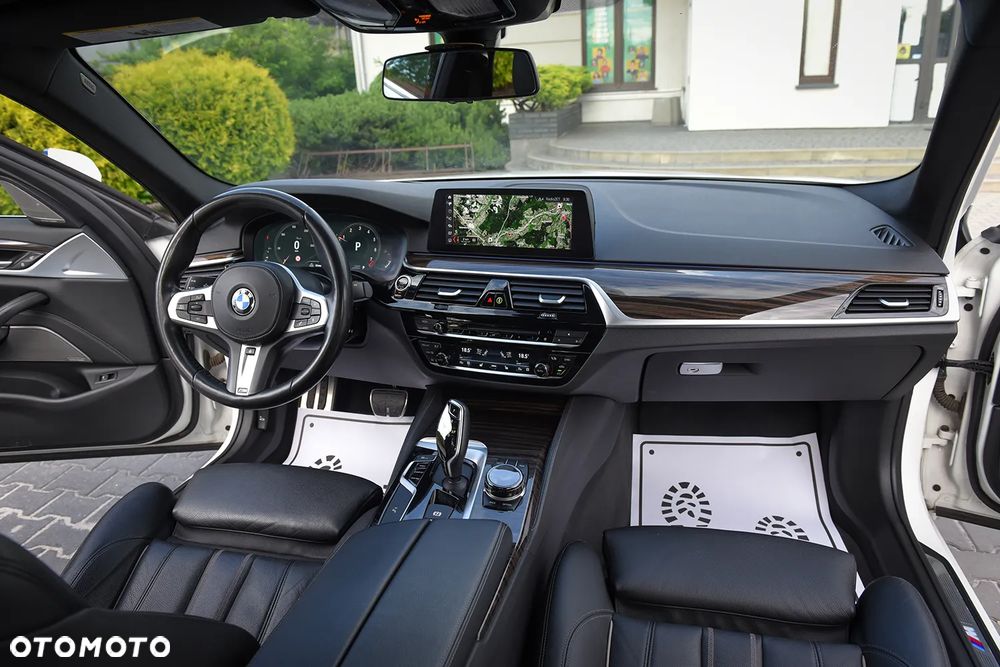 BMW Seria 5 530i xDrive M Sport sport - 34