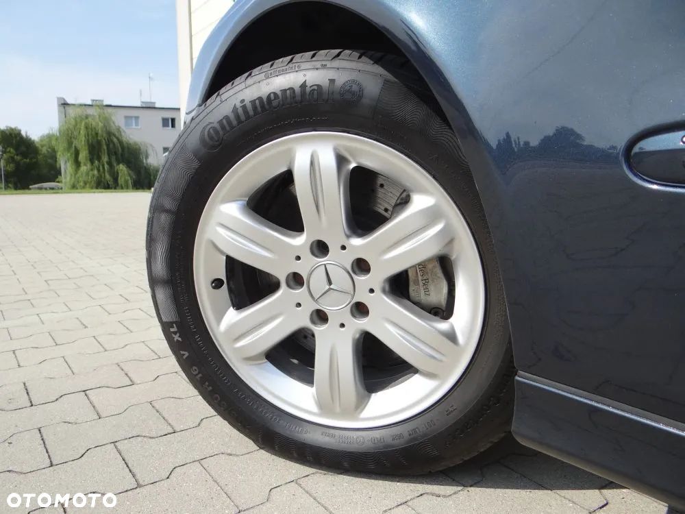 Mercedes-Benz Klasa E 200 Kompressor Avantgarde - 23