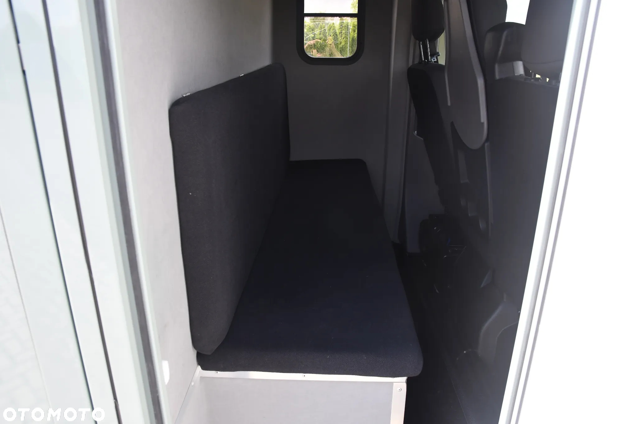 Renault Master Koniowóz - 19