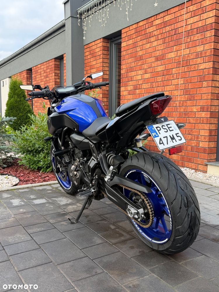 Yamaha MT - 8
