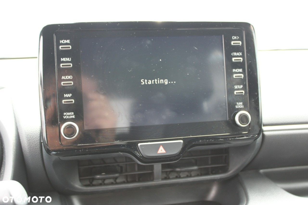 Toyota Yaris - 24