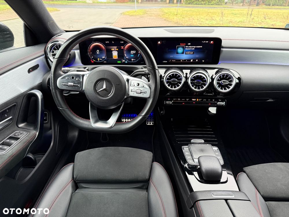 Mercedes-Benz CLA 250 E AMG Line 8G-DCT - 8