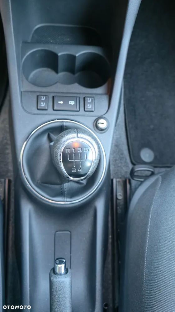 Skoda Fabia 1.4 16V Elegance Plus - 21