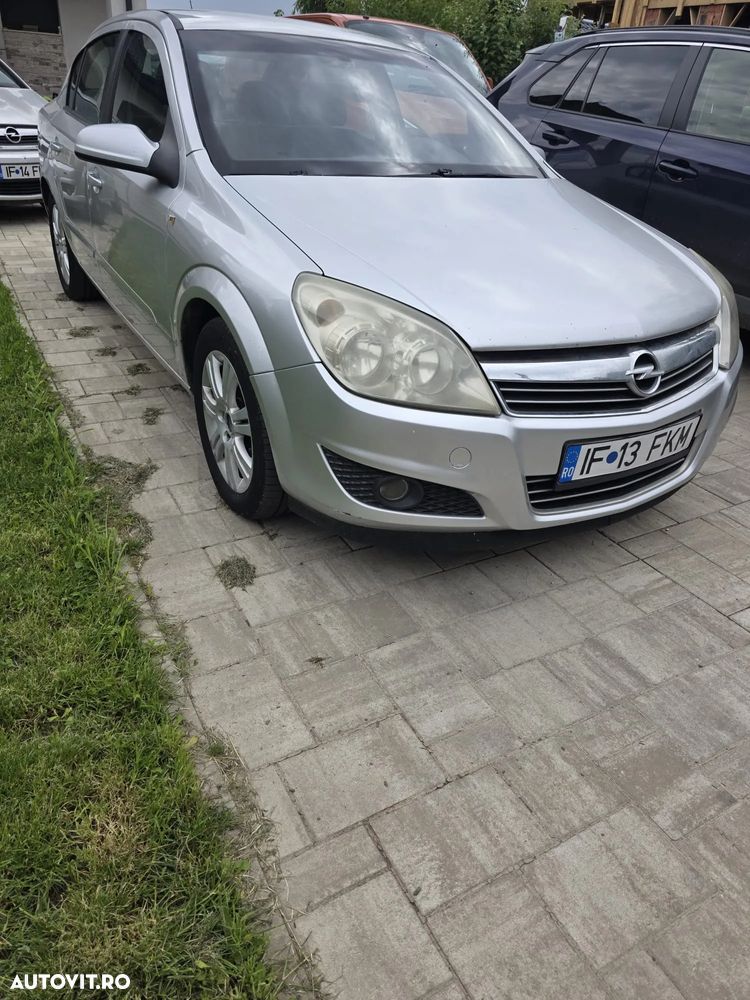 Opel Astra 1.7 CDTI Essentia - 1