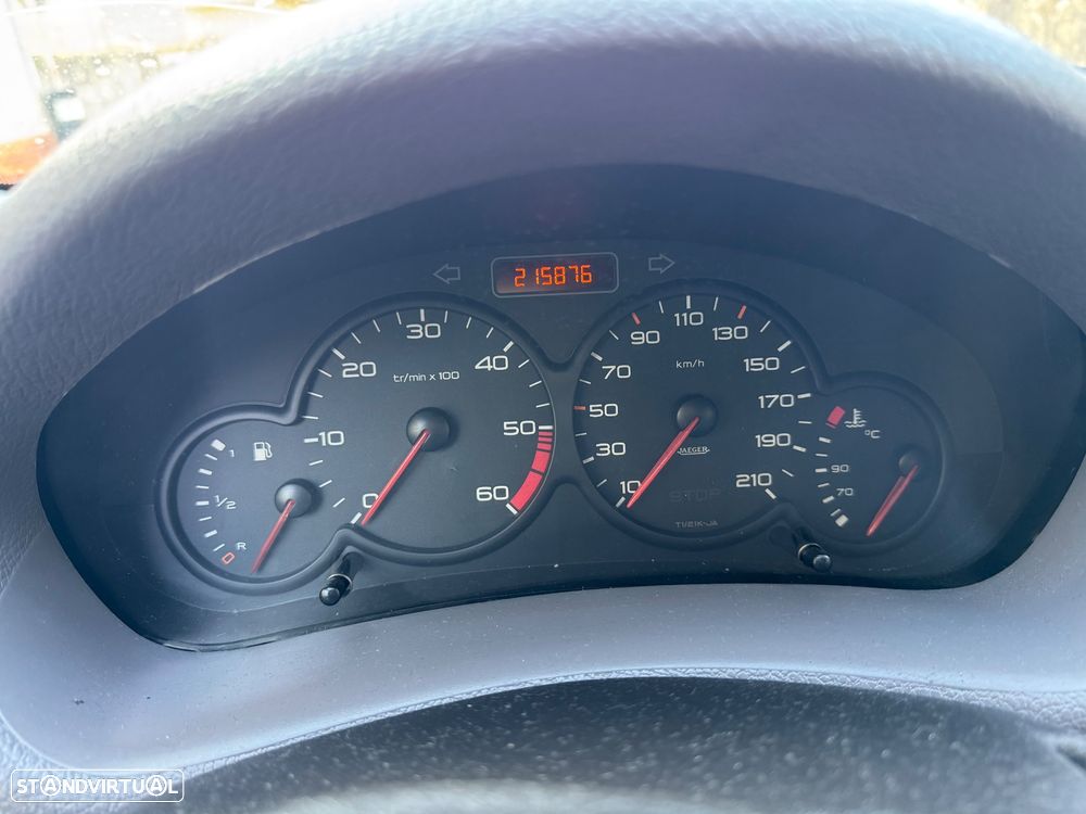 Peugeot 206 1.1 Color Line - 4