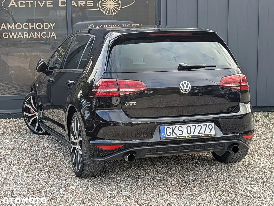 Volkswagen Golf GTI Performance BlueMotion Technology DSG - 12