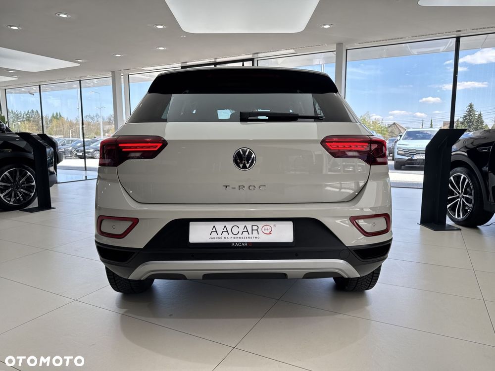 Volkswagen T-Roc - 4