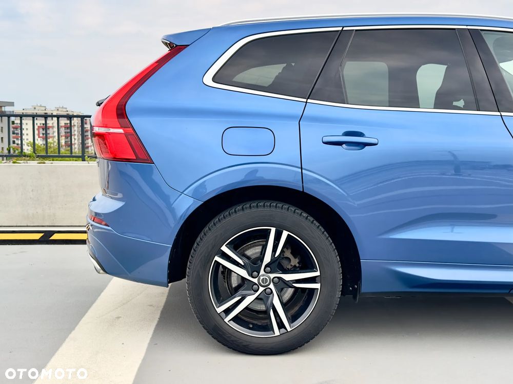 Volvo XC 60 T5 GPF AWD R-Design - 8