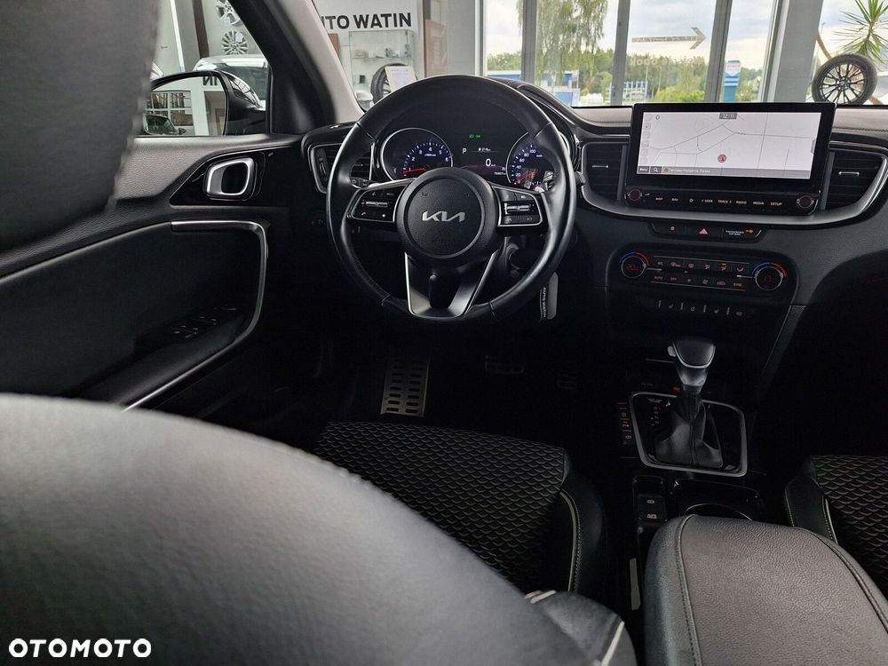 Kia Ceed 1.5 T-GDI Business Line DCT - 23