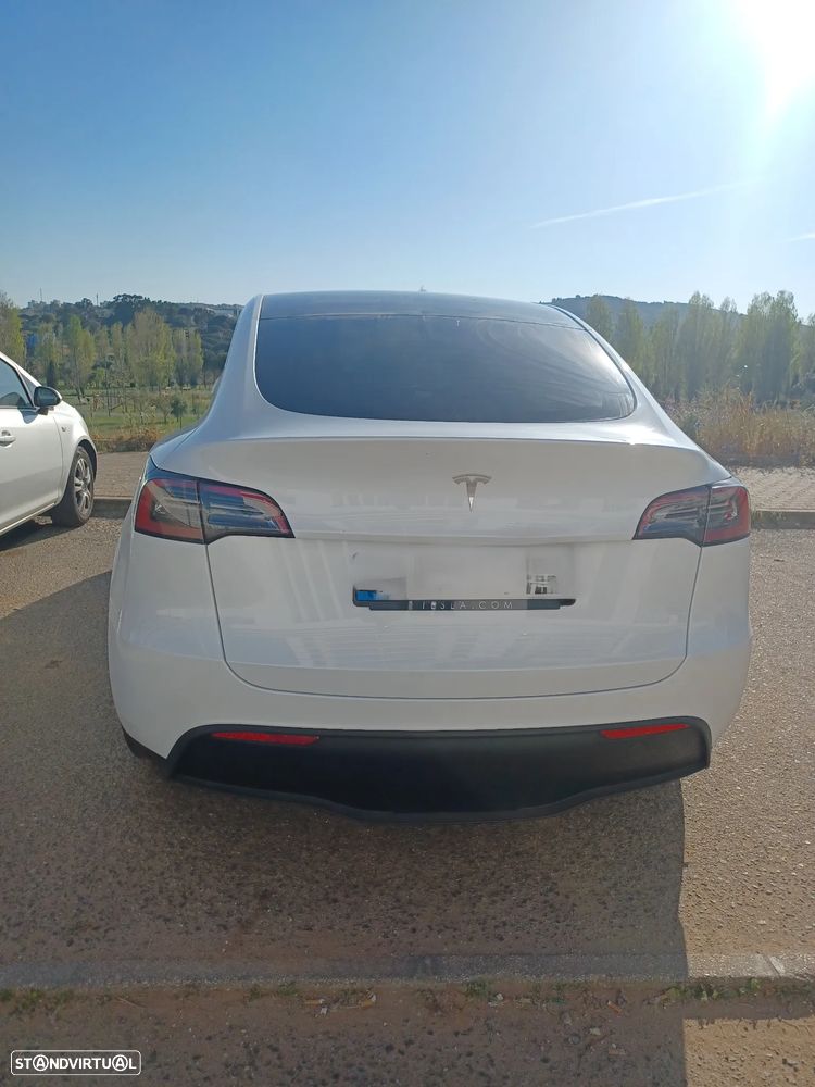 Tesla Model Y Tração Traseira — fotografia 4