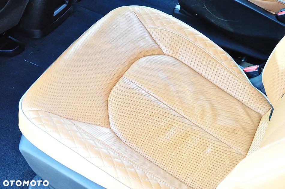 Chrysler Pacifica - 25