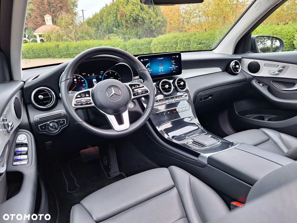 Mercedes-Benz GLC 220 d 4Matic 9G-TRONIC AMG Line - 26