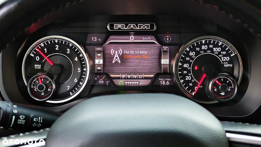 RAM 1500 5.7 Crew Cab Longbed Laramie Black - 24