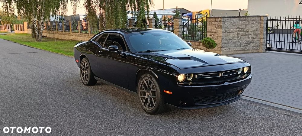 Dodge Challenger - 21