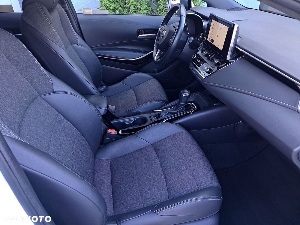 Toyota Corolla 1.8 Hybrid Comfort - 11
