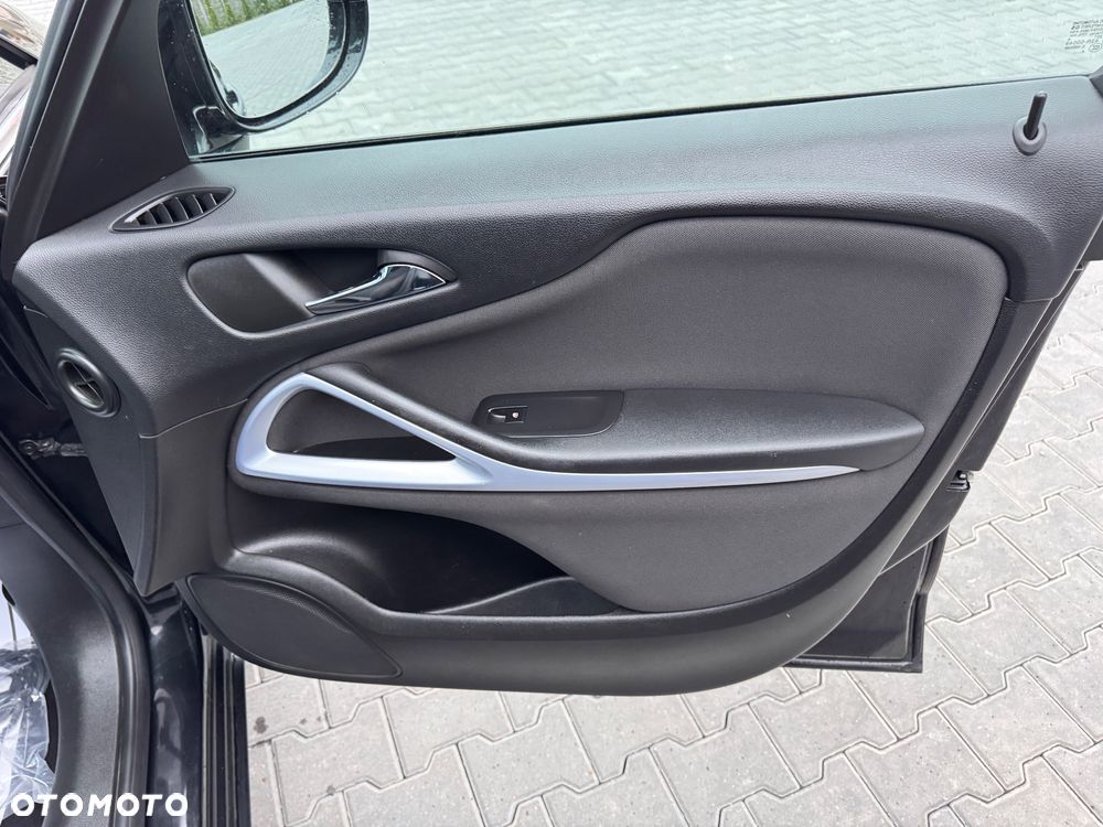 Opel Zafira 1.4 Turbo (ecoFLEX) Start/Stop Business Edition - 19