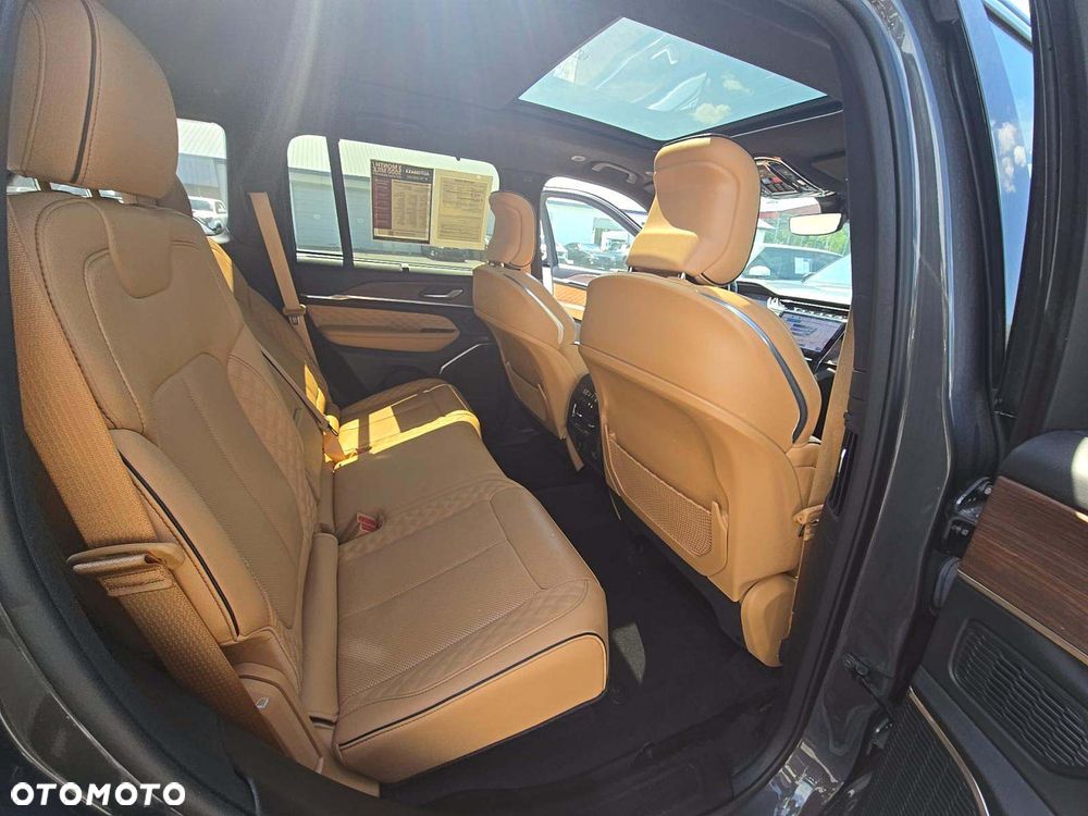 Jeep Grand Cherokee 5.7 V8 Summit - 9
