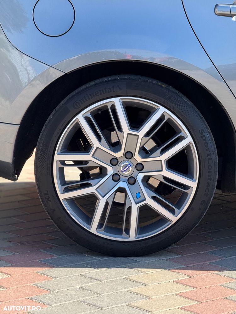 Volvo XC 60 D4 Geartronic RDesign - 26