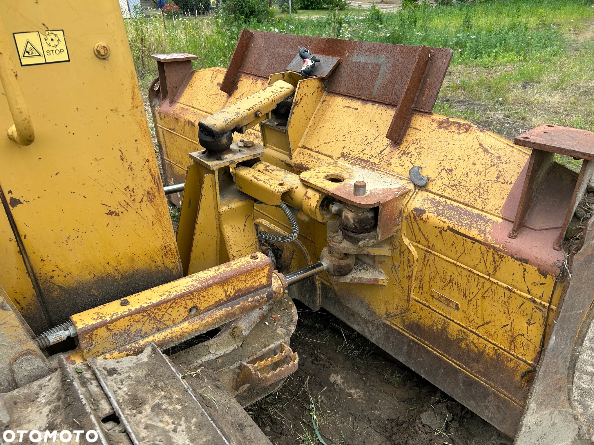 Caterpillar D4G XL - 10