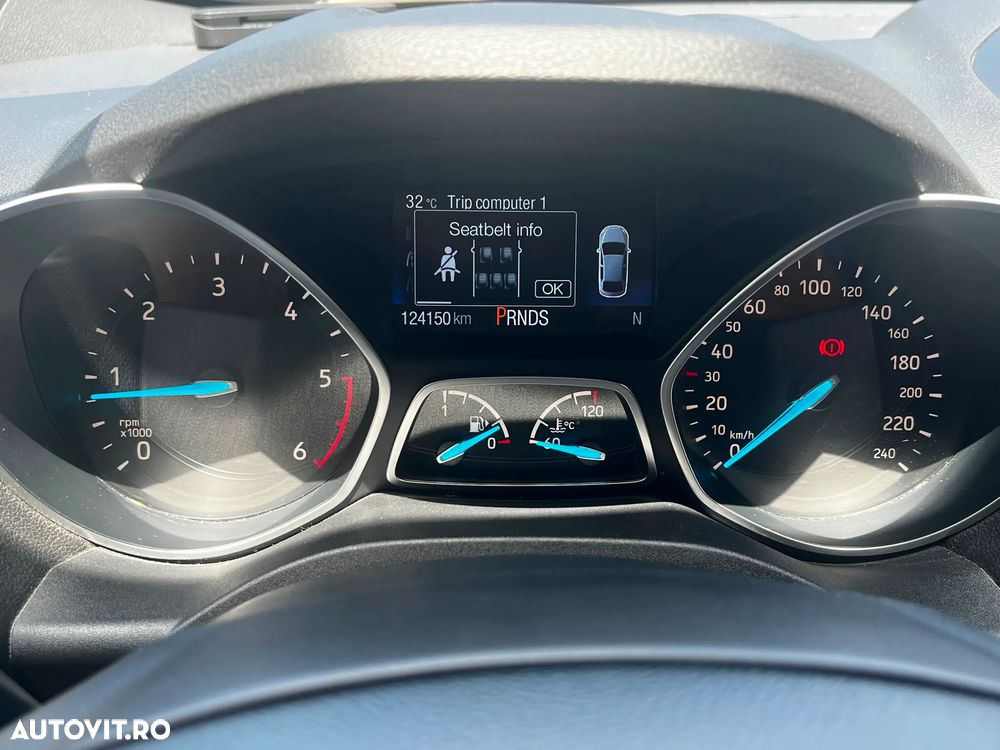 Ford Kuga - 9