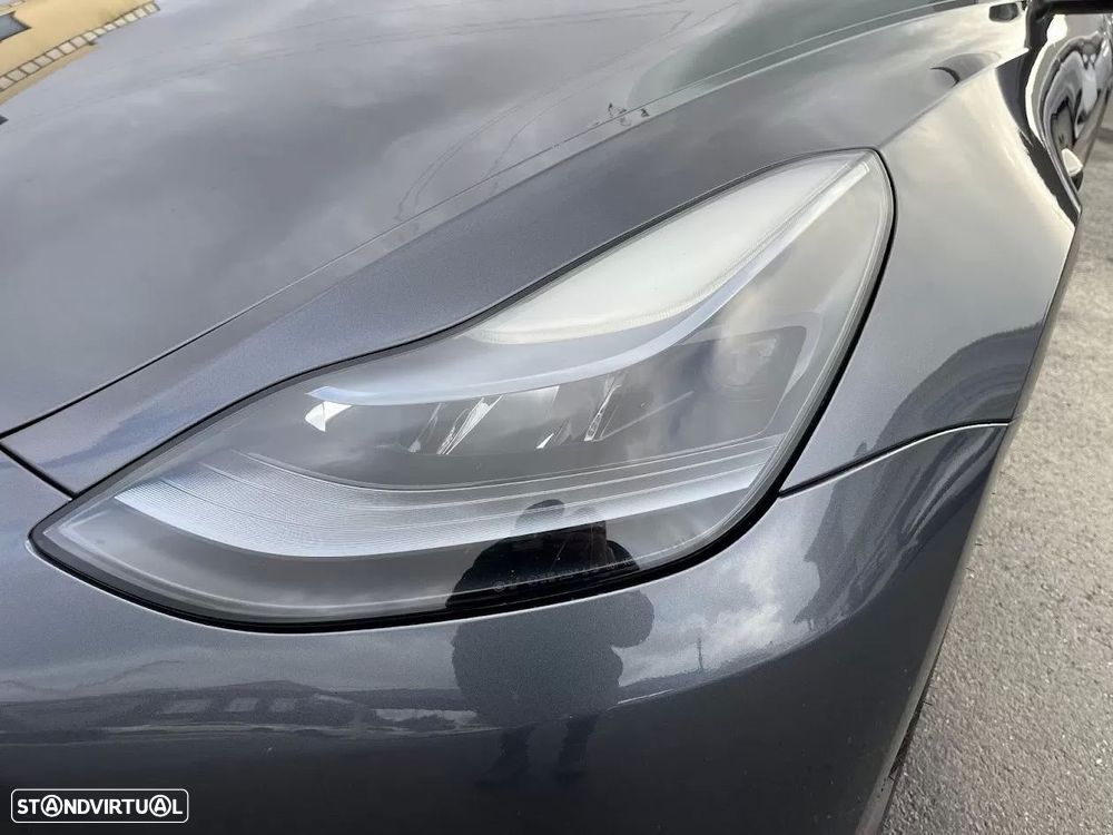 Tesla Model 3 Long Range Tração Traseira - 38