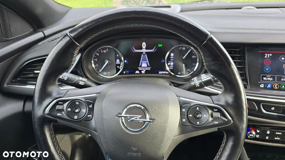 Opel Insignia 2.0 CDTI Ultimate S&S - 32