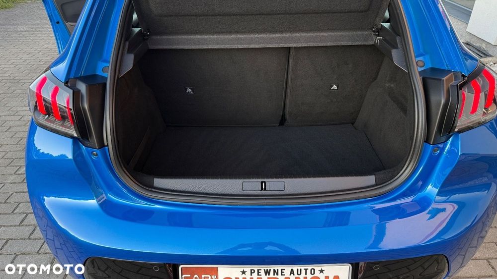 Peugeot 208 - 17