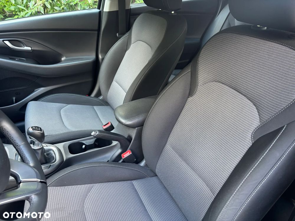 Hyundai i30 1.5 DPI Modern - 17