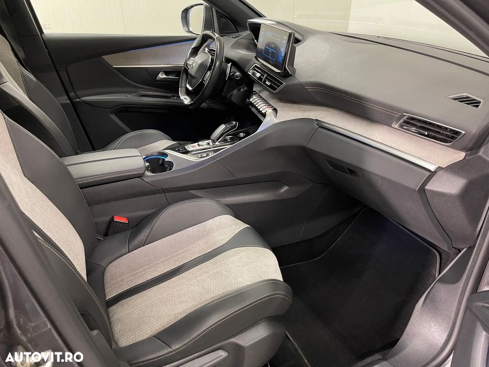 Peugeot 3008 PHEV 300 EAT8 4X4 GT - 11