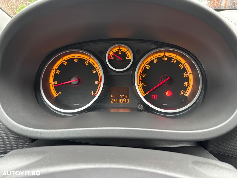 Opel Corsa 1.4 16V Color Edition - 17