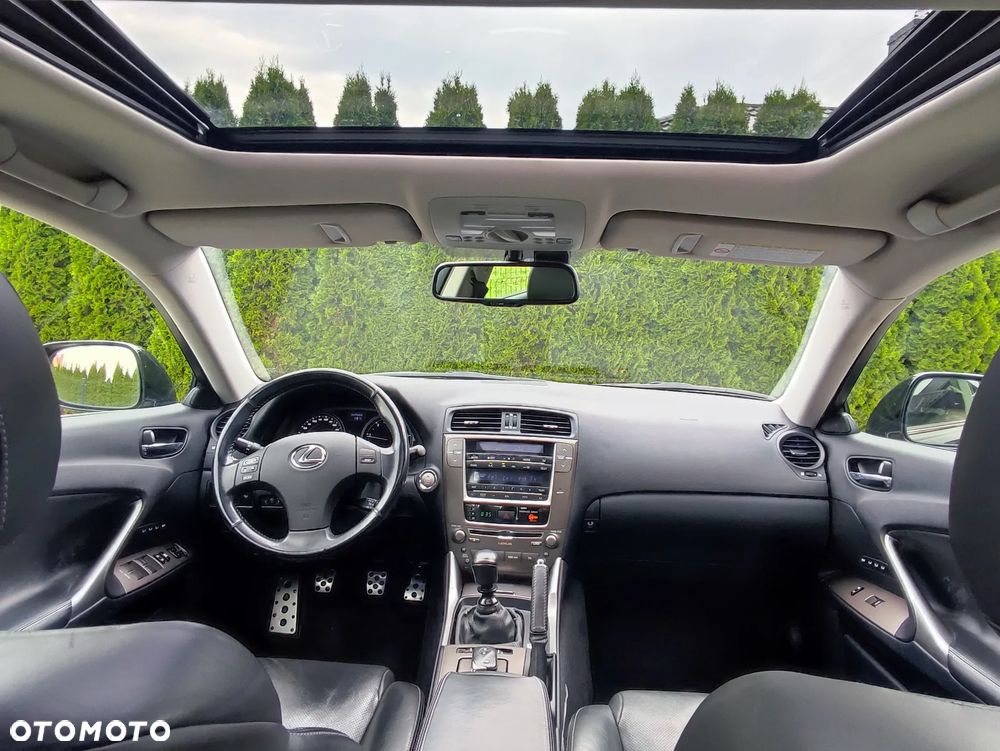 Lexus IS 220 D Comfort - 12