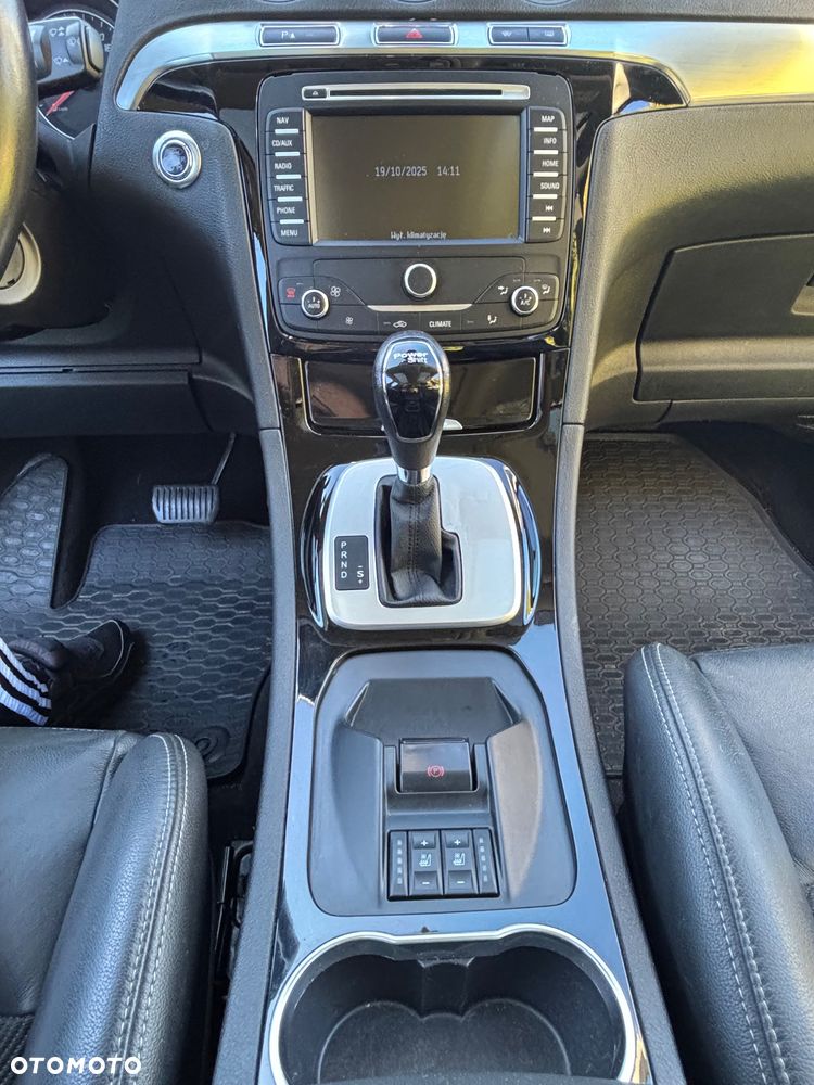 Ford Galaxy - 6