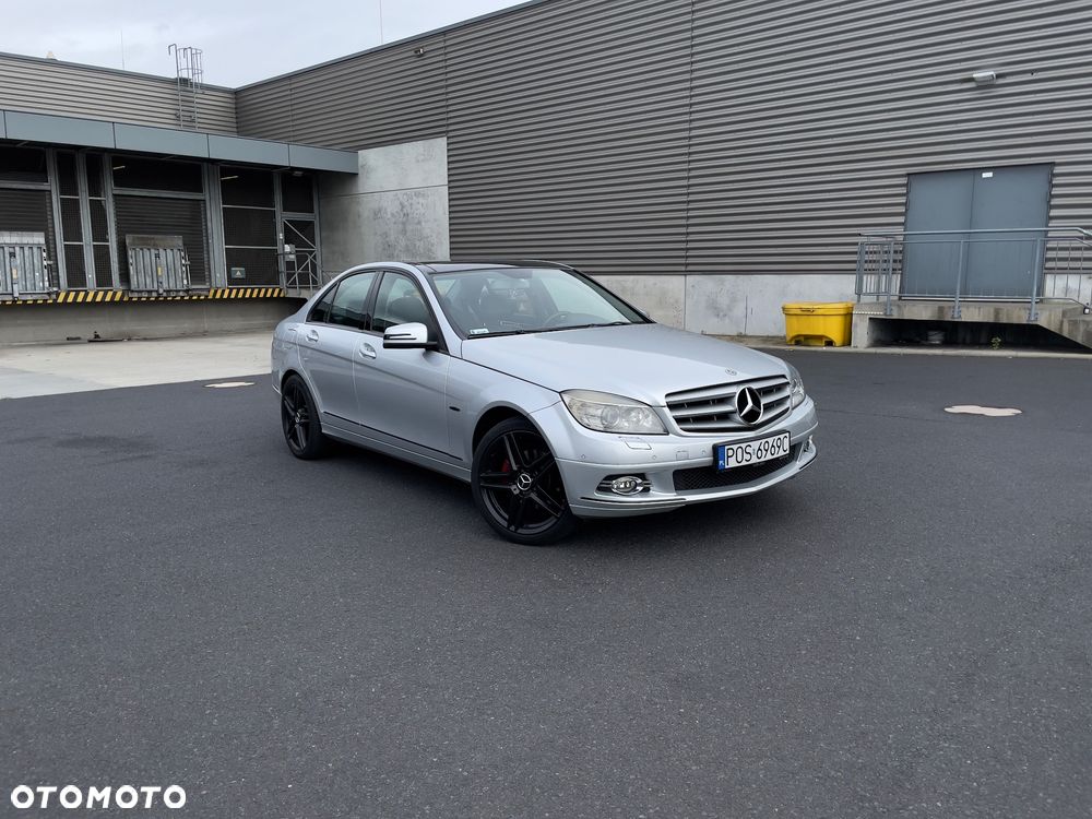 Mercedes-Benz Klasa C 220 CDI DPF Automatik BlueEFFICIENCY Avantgarde - 1