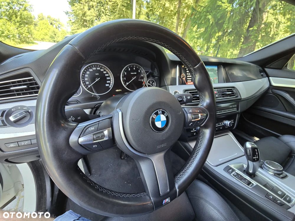 BMW Seria 5 528i xDrive Sport-Aut Modern Line - 4