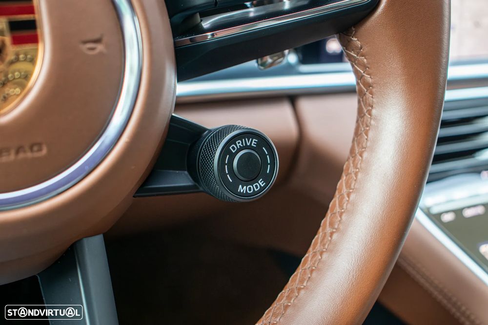 Porsche Panamera Sport Turismo 4S E-Hybrid - 16