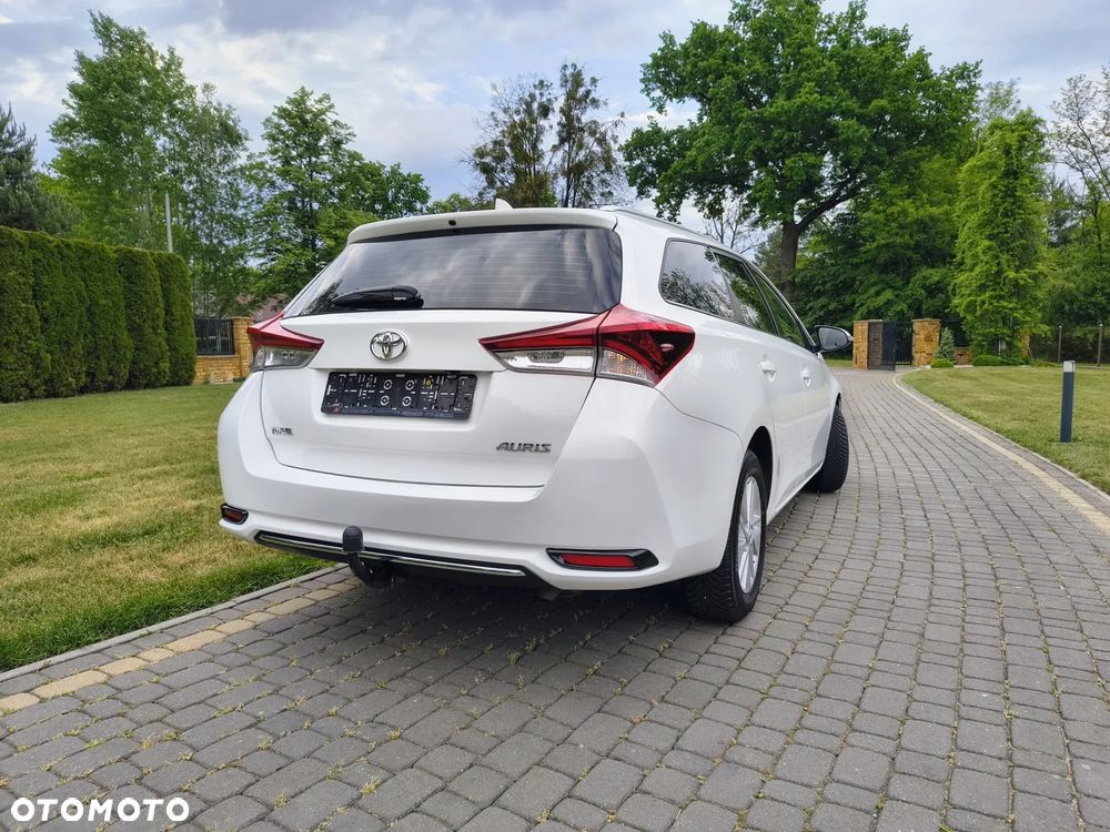 Toyota Auris 1.6 D-4D Dynamic - 29