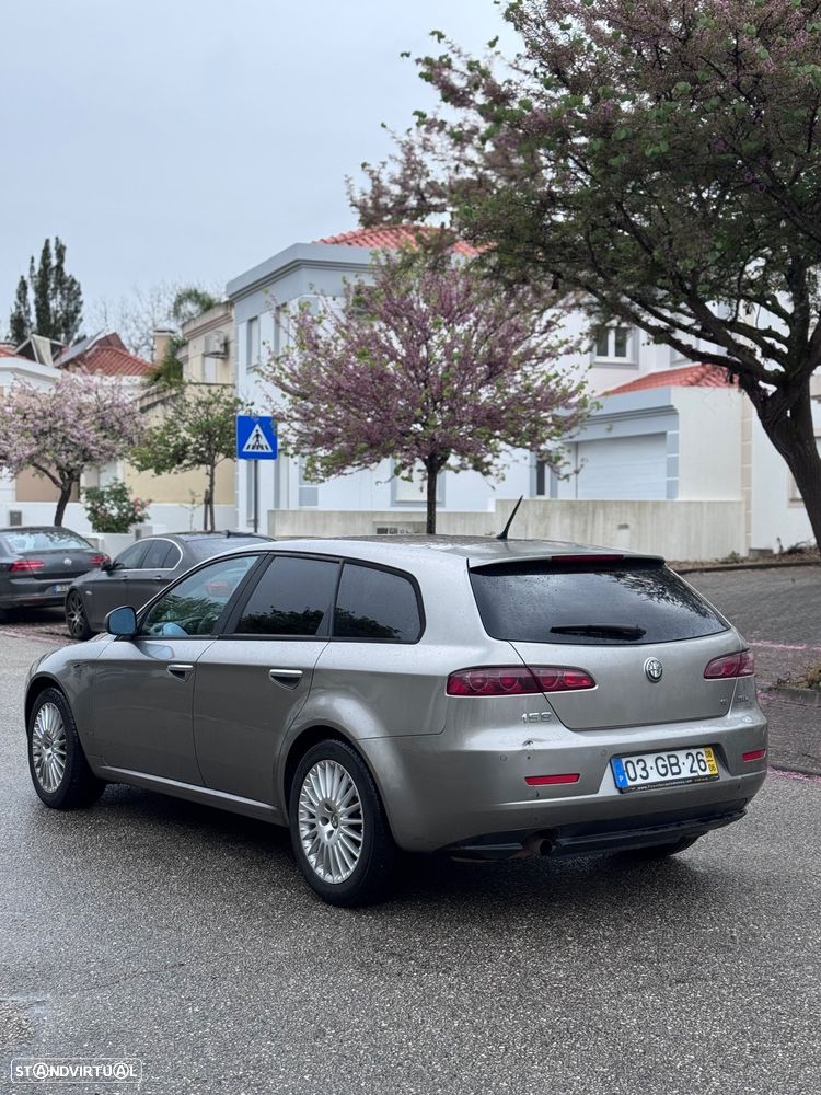 Alfa Romeo 159 Sportwagon 1.9 JTDm 16V Sportiva - 9