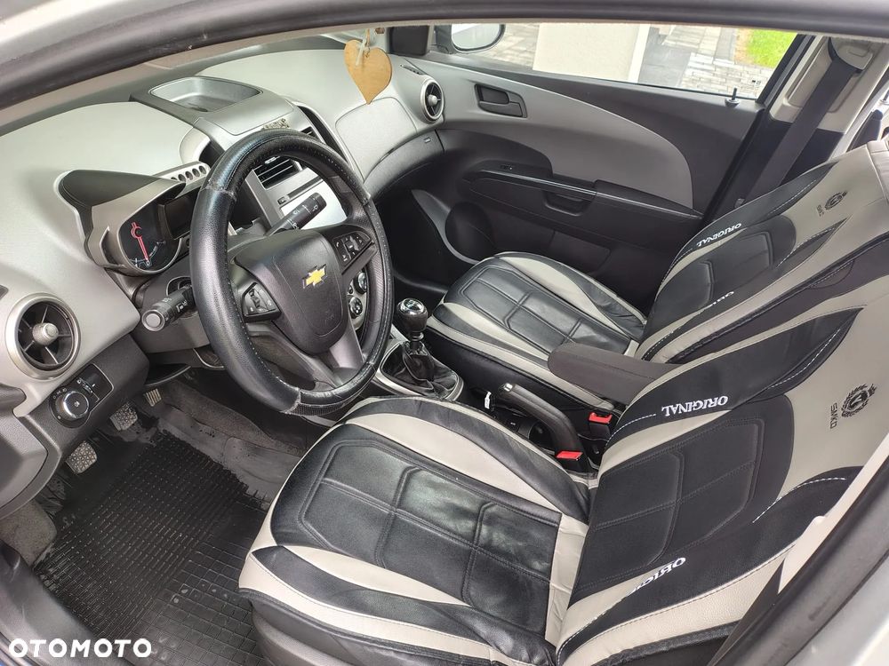Chevrolet Aveo - 10