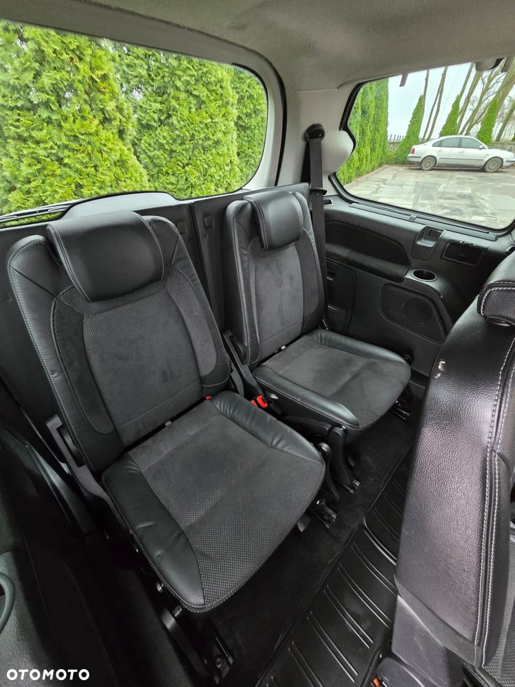 Ford Galaxy 2.0 TDCi DPF Titanium - 17