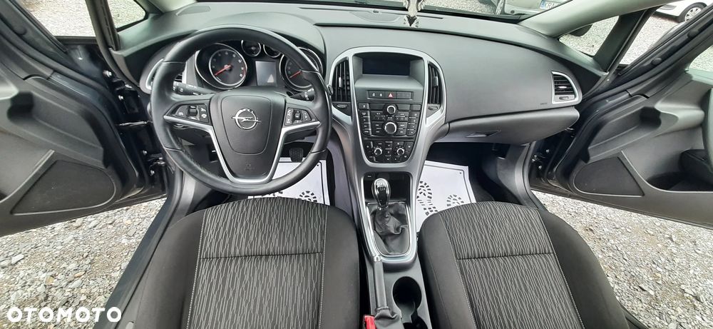 Opel Astra - 38